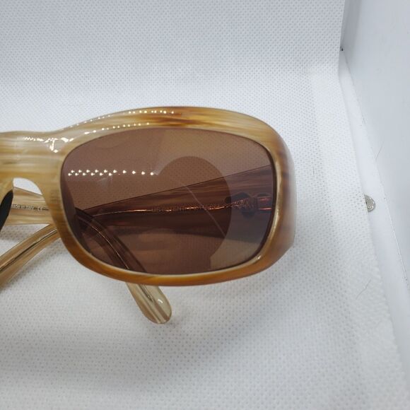 Maui Jim Tan Sunglasses - Picture 3 of 11